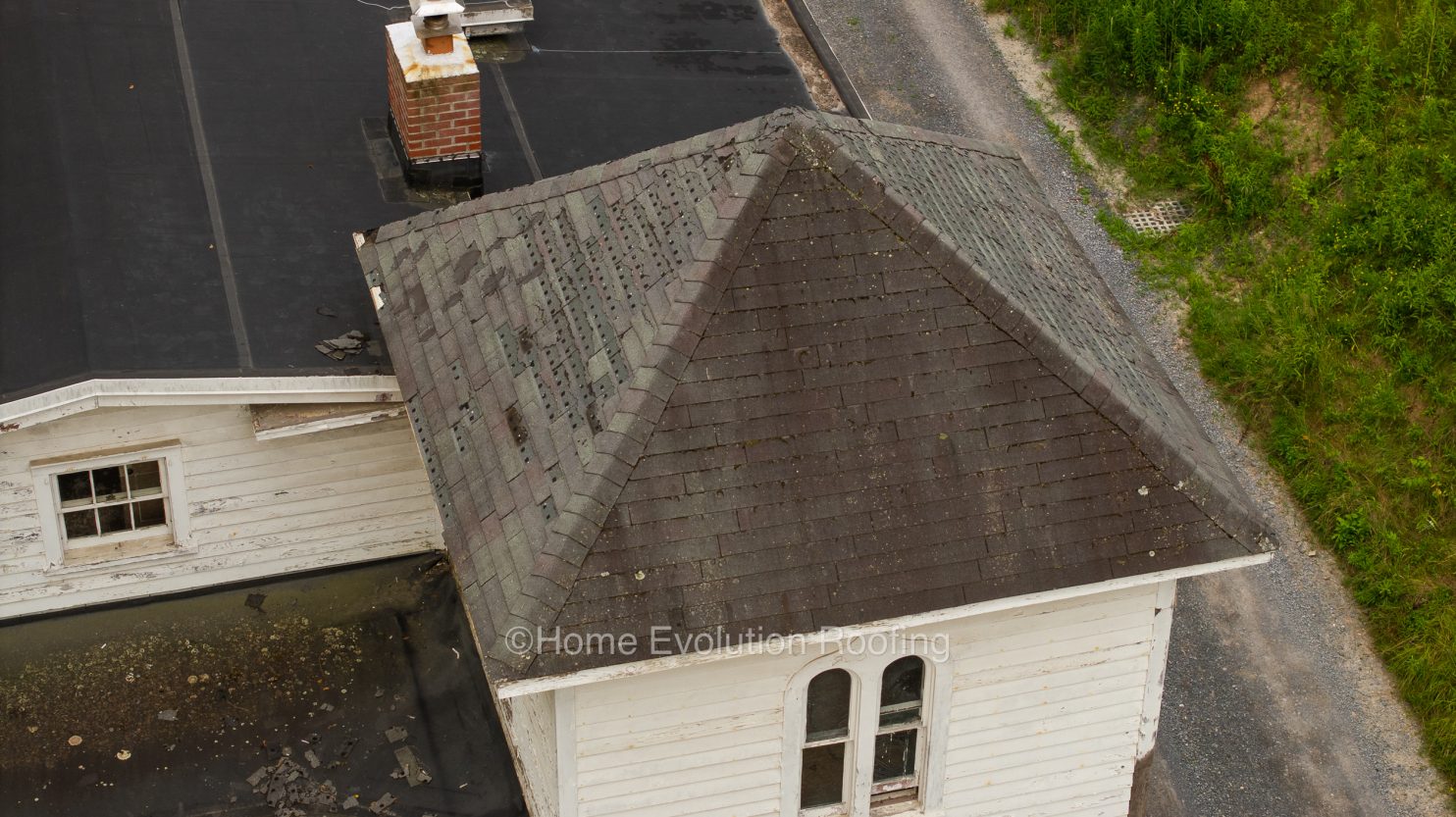 Sagging roof on an older Albany home before repair