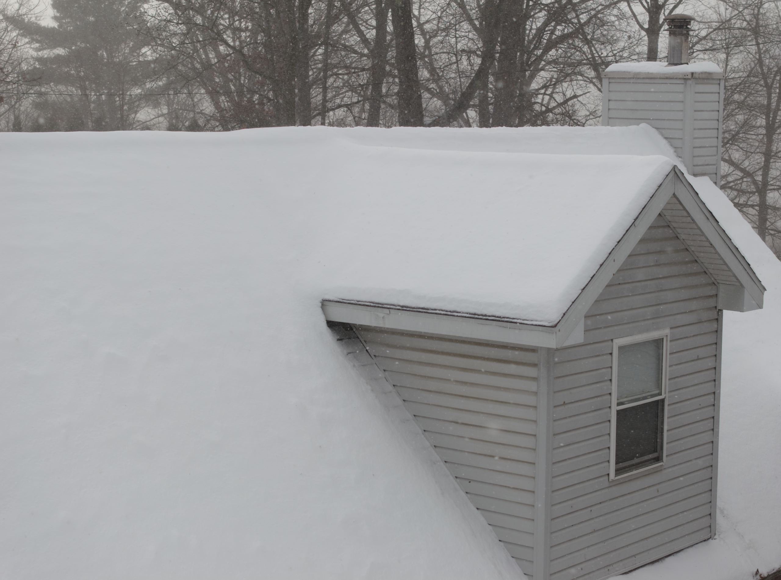 Featured image for “Emergency Roof Repair in Utica, NY: Holiday Response Times”